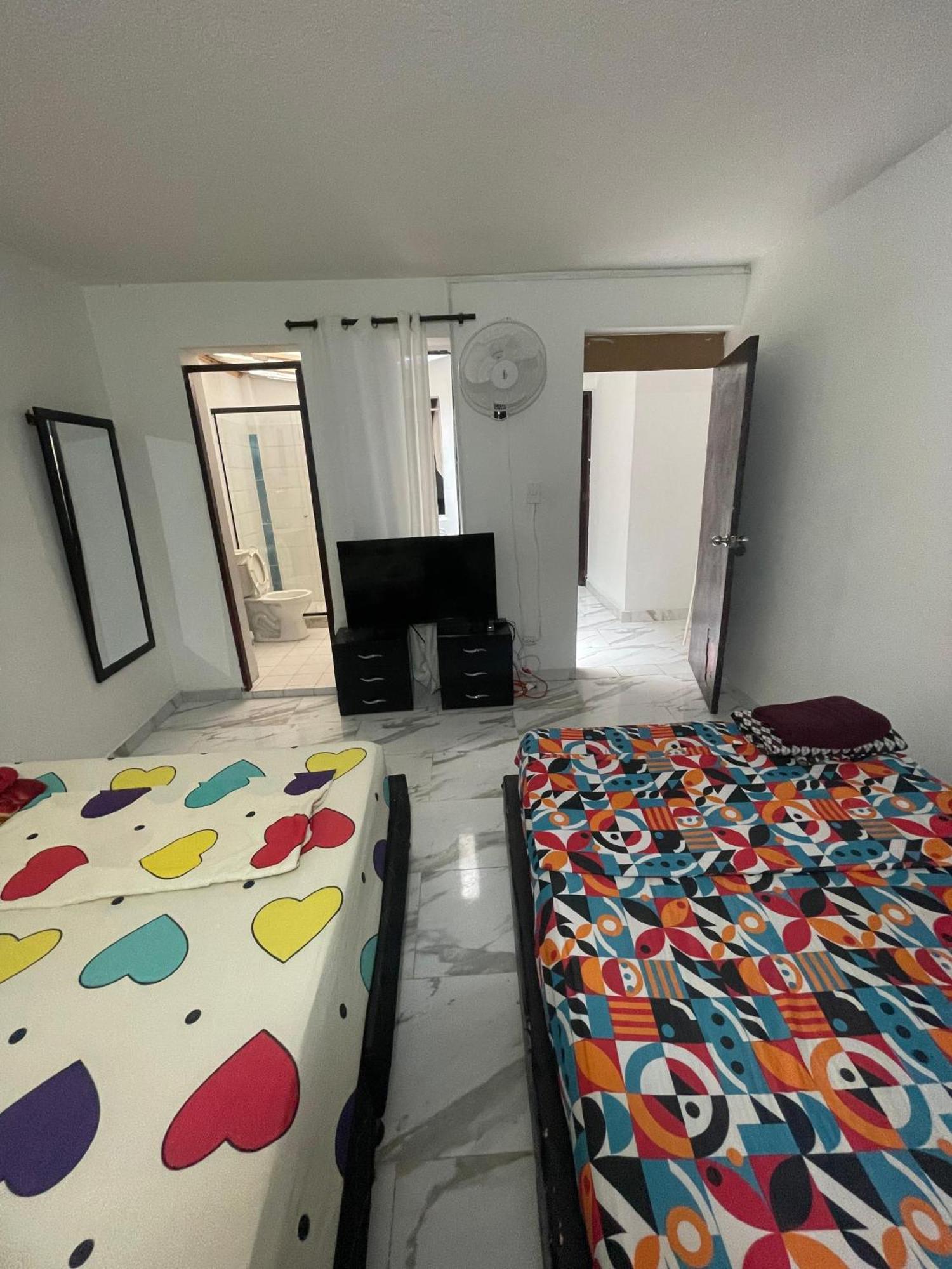 El Almendro Guest house *